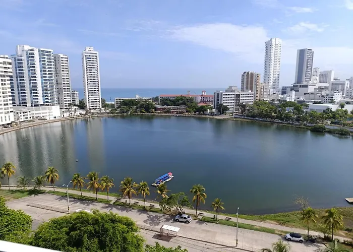 Apto Piso 10 Vista Hermosa Al Lago